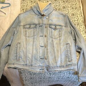 Universal Threads Denim Jacket - Size L